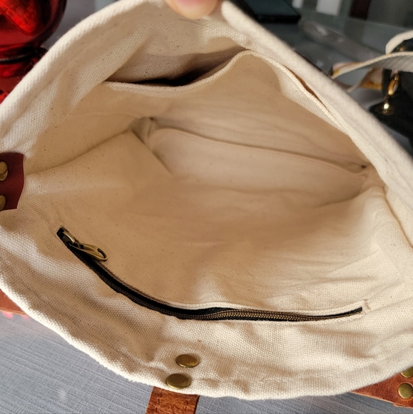 Handmade upcycled needlepoint & leather  purse - Picture 4 of 5